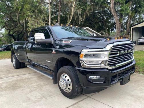 Diamond Black 2024 RAM 3500 Laramie