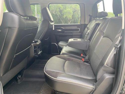 Diamond Black 2024 RAM 3500 Laramie