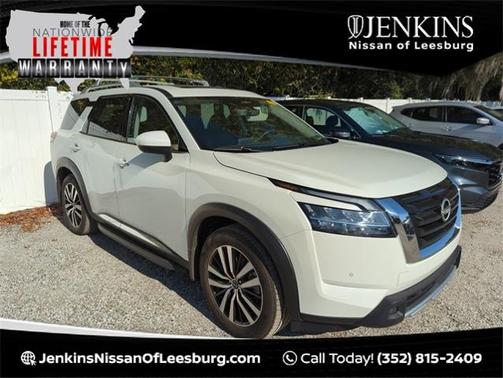 2023 Nissan Pathfinder Platinum