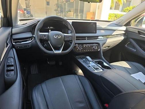 Majestic White 2023 INFINITI QX60 Luxe