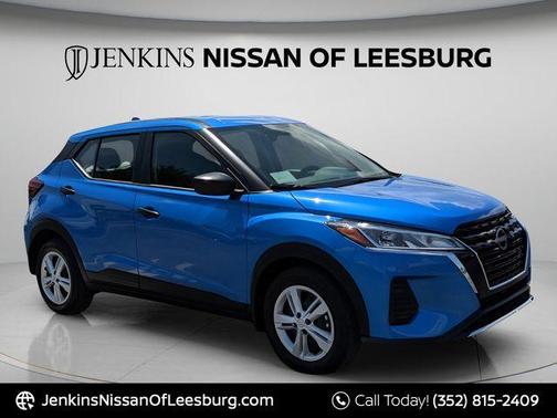 Electric Blue Metallic 2025 Nissan Kicks Play S