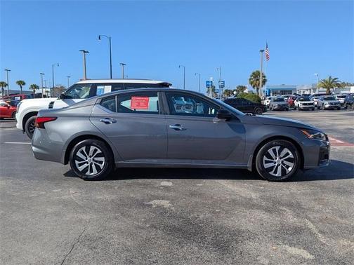 2025 Nissan Altima S