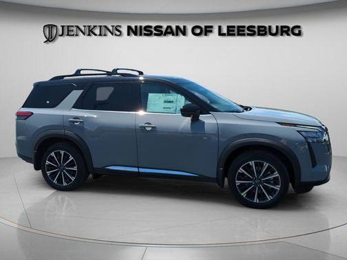 Boulder Gray Metallic 2026 Nissan Pathfinder Platinum