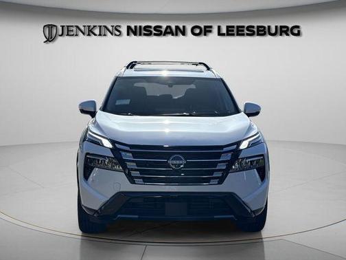 Everest White P 2026 Nissan Rogue Platinum