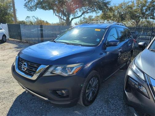 2019 Nissan Pathfinder SV