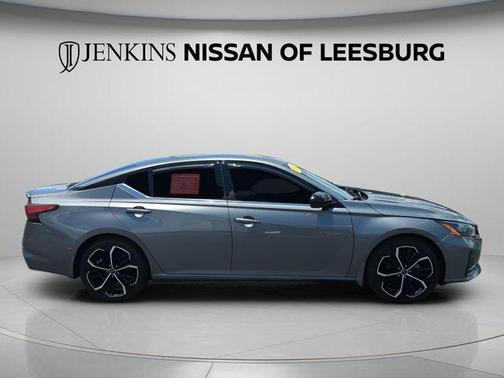 Gun Metallic 2023 Nissan Altima 2.5 SR