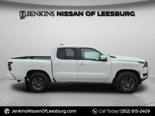 Glacier White 2026 Nissan Frontier SV