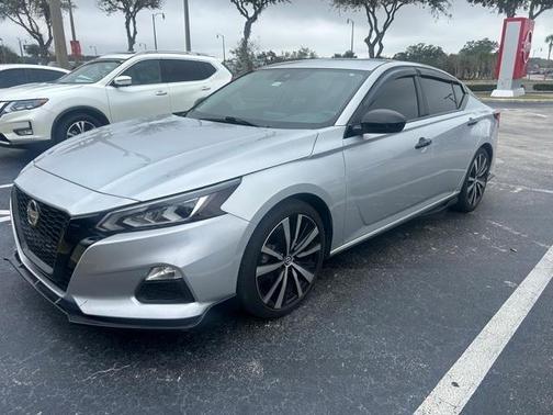 2021 Nissan Altima 2.5 SR