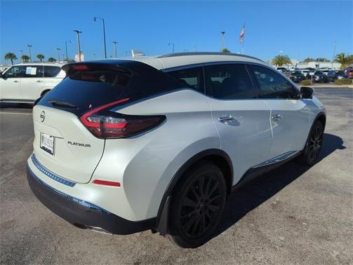 2023 Nissan Murano Platinum