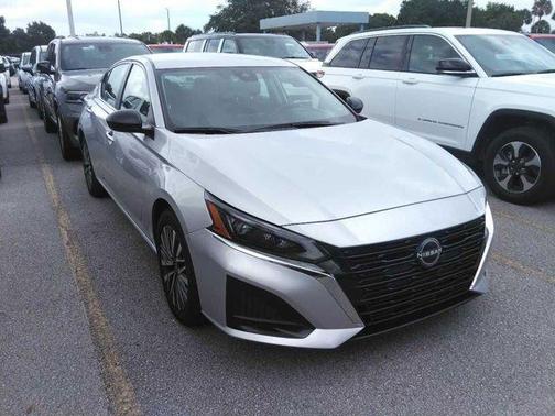 Brilliant Silver Metallic 2024 Nissan Altima 2.5 SV