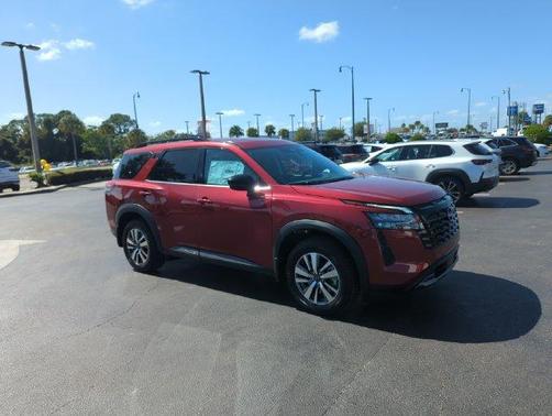 Scarlet Ember Tintcoat 2026 Nissan Pathfinder SL