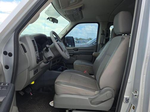 Brilliant Silver Metallic 2019 Nissan NV Passenger NV3500 HD S V6/S V8