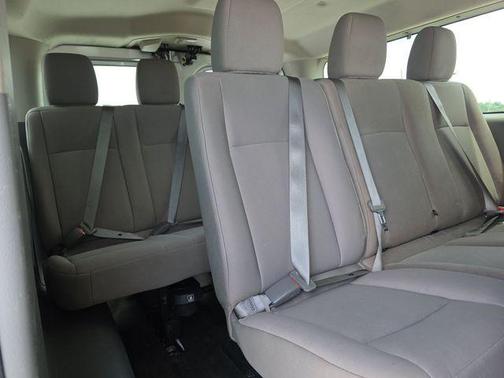 Brilliant Silver Metallic 2019 Nissan NV Passenger NV3500 HD S V6/S V8
