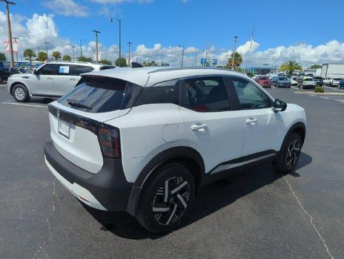 Fresh Powder 2027 Nissan Kicks SV