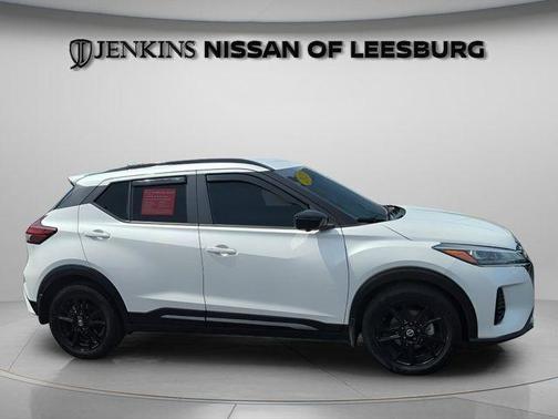 Aspen White 2021 Nissan Kicks SR