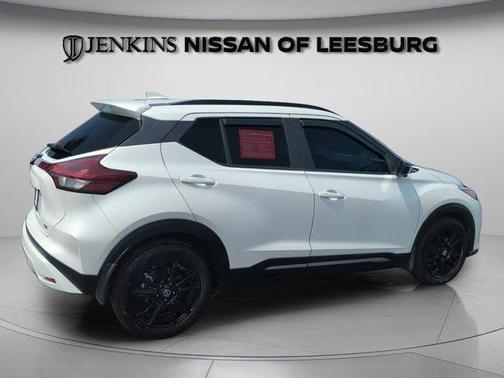 Aspen White 2021 Nissan Kicks SR
