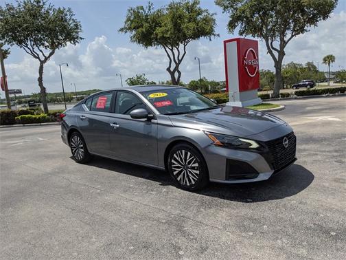 2023 Nissan Altima 2.5 SV