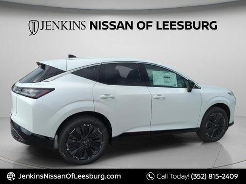 Everest White P 2026 Nissan Murano Platinum