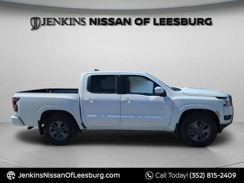 Glacier White 2026 Nissan Frontier SV