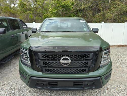 2024 Nissan Titan SV