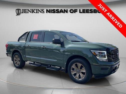 2024 Nissan Titan SV