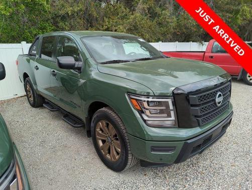 2024 Nissan Titan SV