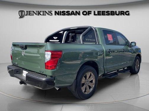 2024 Nissan Titan SV