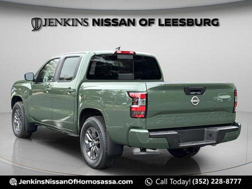 Green 2026 Nissan Frontier SV