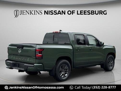 Green 2026 Nissan Frontier SV