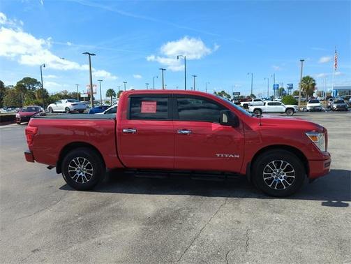 2021 Nissan Titan SV