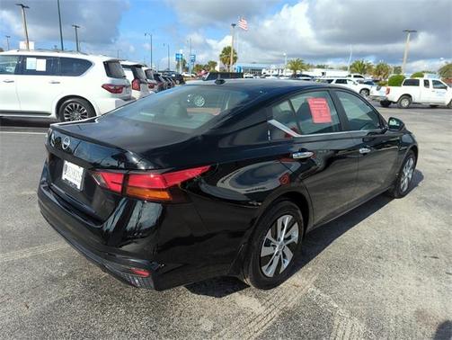 2025 Nissan Altima S