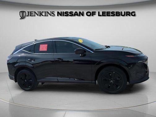 Black 2025 Nissan Murano SV