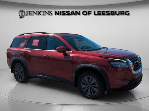 Scarlet Ember 2024 Nissan Pathfinder SV