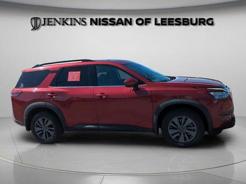 Scarlet Ember 2024 Nissan Pathfinder SV