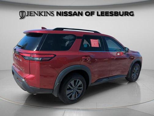 Scarlet Ember 2024 Nissan Pathfinder SV