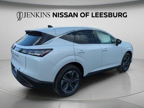 Everest White P 2026 Nissan Murano SL