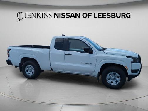Glacier White 2027 Nissan Frontier S