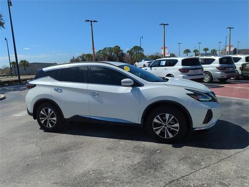 2024 Nissan Murano SV