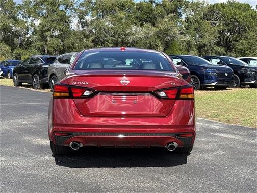 2025 Nissan Altima SL