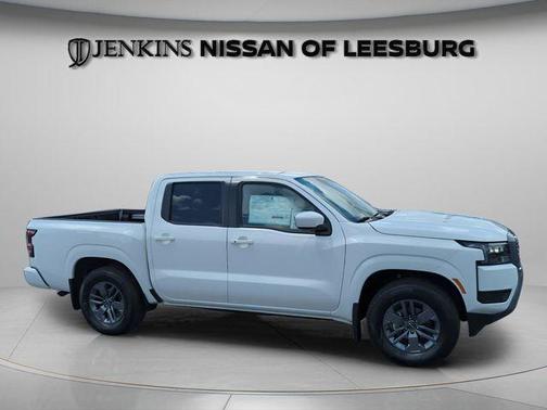 Glacier White 2026 Nissan Frontier SV