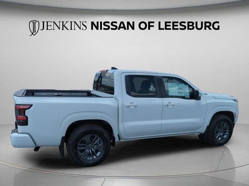 Glacier White 2026 Nissan Frontier SV