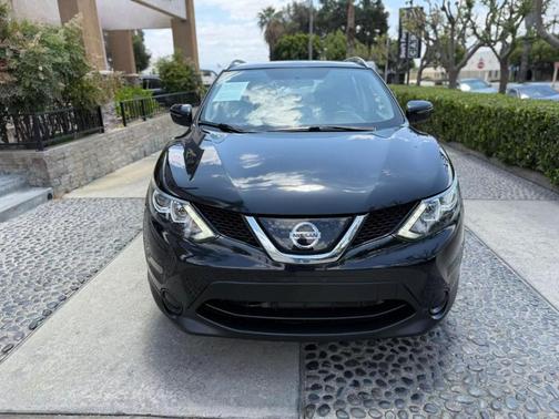 2018 Nissan Rogue Sport SV