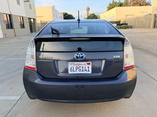 2010 Toyota Prius V