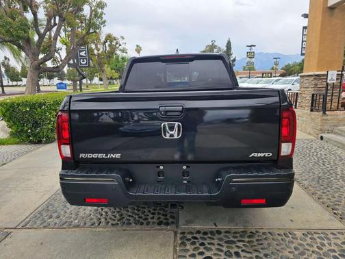2017 Honda Ridgeline Black Edition