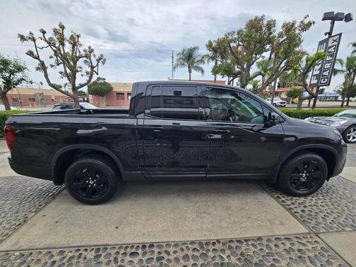 2017 Honda Ridgeline Black Edition