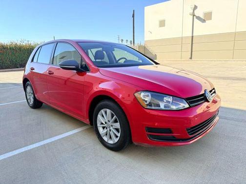 2016 Volkswagen Golf TSI SE 4-Door