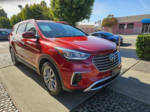 2018 Hyundai SANTA FE SE