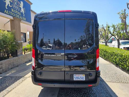 2015 Ford Transit-250 148 WB Medium Roof Cargo