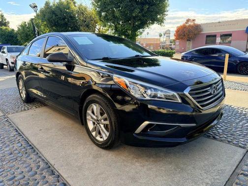 2016 Hyundai SONATA SE
