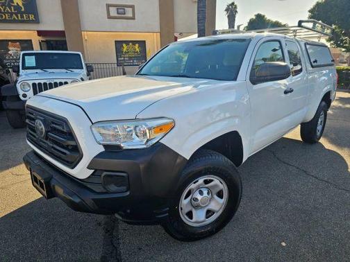 2019 Toyota Tacoma SR